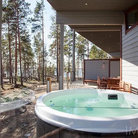 Kustavin Lootholma * クスタビ