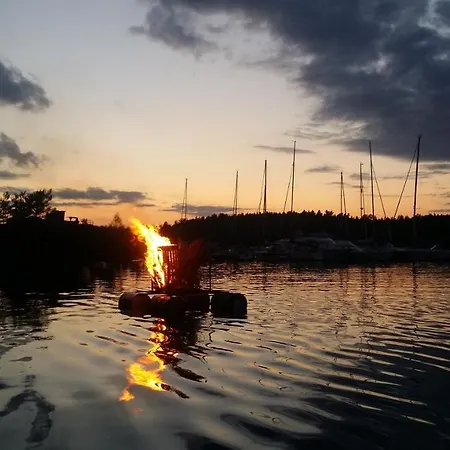 Kustavin Lootholma アパート クスタビ