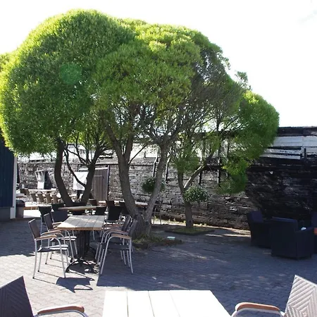 Daire Kustavin Lootholma *