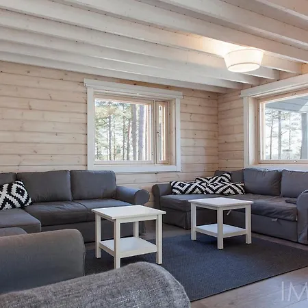 Daire Kustavin Lootholma