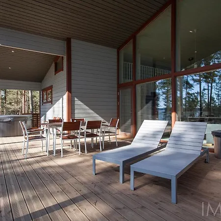 Kustavin Lootholma Daire *