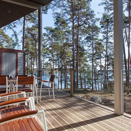 Apartament Kustavin Lootholma *