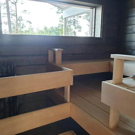 Daire Kustavin Lootholma Kustavi