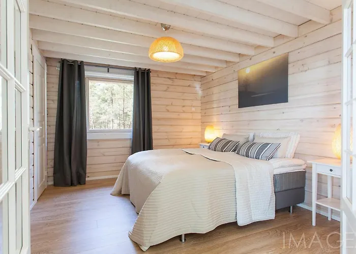 Kustavin Lootholma 公寓 *