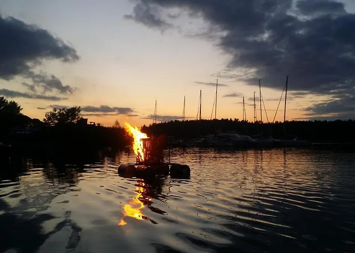 Kustavin Lootholma شقة كوستافي