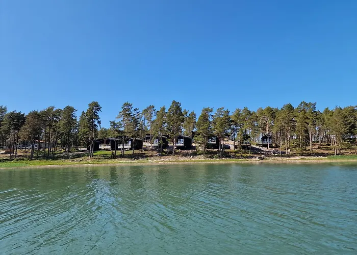 Kustavin Lootholma * 库斯塔维