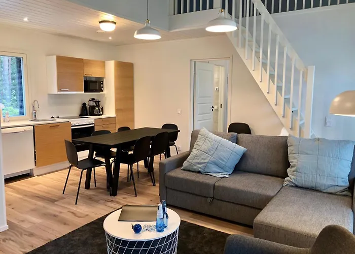 Kustavin Lootholma * 库斯塔维